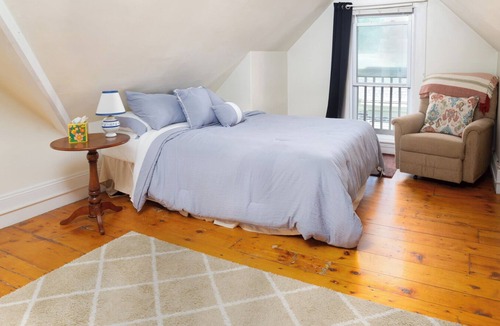 Brattleboro Apartment | Fully Furnished 2bdrm/Pet Friendly!