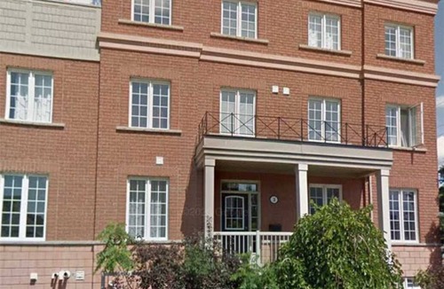 Village at York University House | Fully Furnished Bright and Luxurious Bedroom in North York-10