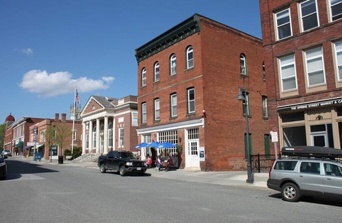 Williamstown Apartment | Fully furnished one-bedroom apartment located just steps from Williams College.