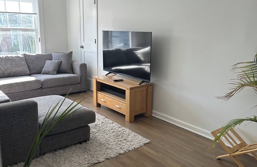 Old Greenwich Apartment | Fully furnished rental in the heart of Old Greenwich