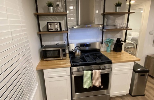 South Yarmouth House | Fully Renovated 3Bedrooms 2-Baths W/En-suite. Central location Yarmouth Beaches
