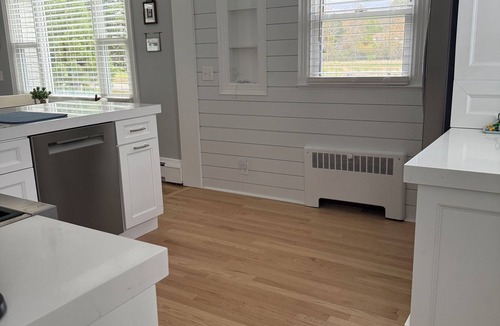 Westerly Cottage | Fully-renovated beach cottage next to golf and bike to beach and Watch Hill