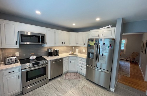 Osterville House | Fun & Sun in Osterville MA - Sleeps 10, Beach Pass