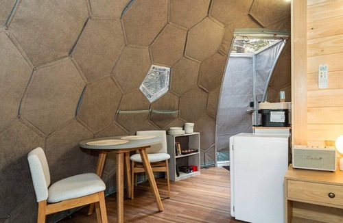 Sullivan Cabin | Gaia Nook-Mirror Dome with Private Bathroom