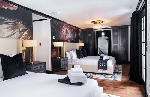 Lenox Hotel | Garden Gables