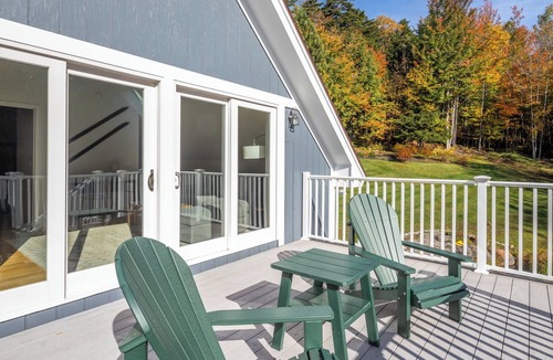 Morrisville Cottage | Gas fireplace, private guest house