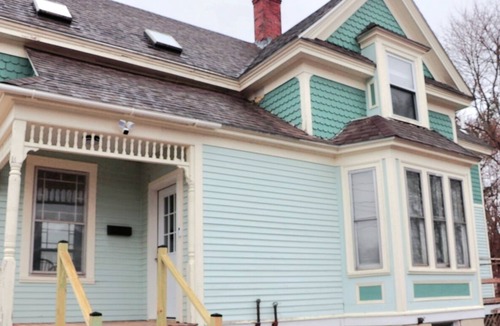 Ellsworth House | Gateway Retreat - Newly renovated! close to Acadia Park and downtown Ellsworth