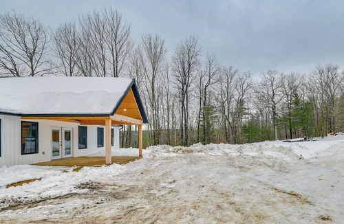 Gloversville House | Gateway to Adventure! Brand-New Gloversville Home