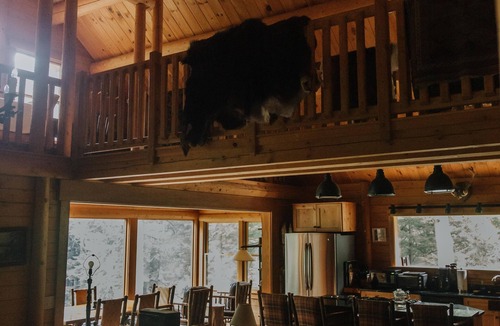 Woodstock Cabin | Get Away From It All To This Luxury Fairytale White Mountain Setting!