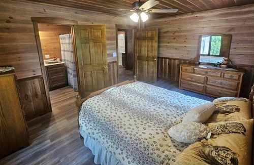 Dolgeville Cabin | Get away to the Adirondacks on Kyser lake.
