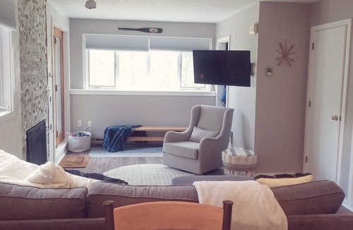 Waterville Valley House | Getaway in the Mountains! Great for hiking, skiing, weddings!