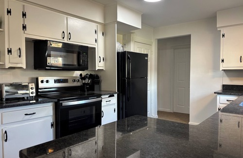 Milford House | Gillette Getaway in Milford - Sleeps 16