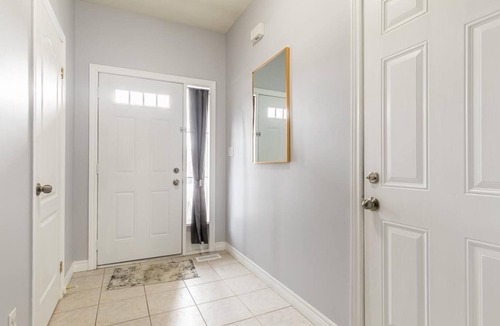 Winona Villa | GLOBALSTAY . Family 3BR 2.5Bath Townhome. Hot Tub, BBQ, Gym