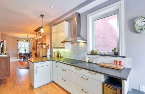 Roncesvalles Village House | Golden House in the heart of Toronto's west side