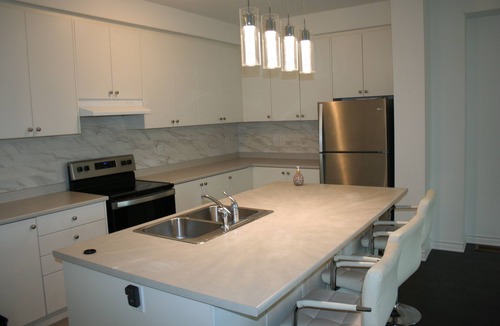 Wasaga Beach House | Golf course Access, 5mins to Main Beach, Wasaga 500 (Go-Kart, Batting Cage)