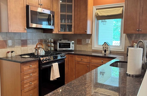 Mashpee House | Gorgeous 3-bedroom house close to Willowbend in charming Mashpee