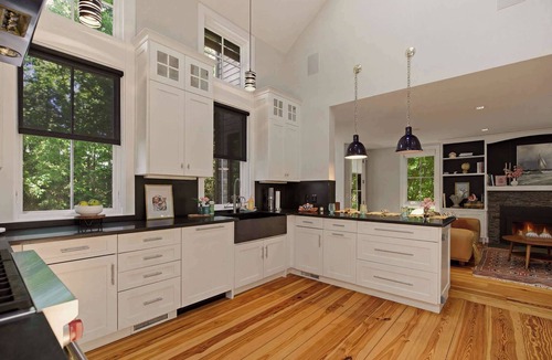 Fifth Ward House | Gorgeous .5 Acre 6 Bedroom Estate w/Guest House