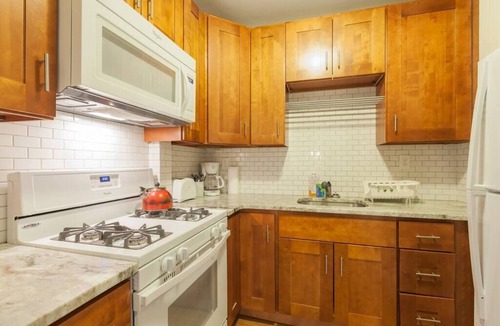 Boston Apartment | Gorgeous Boston N. End spacious 2Bd,-1BA-parking