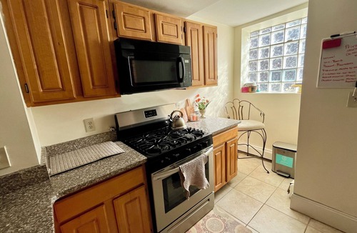 Eagle Hill Apartment | Gorgeous condo in Eastie -15 minutes from Downtown
