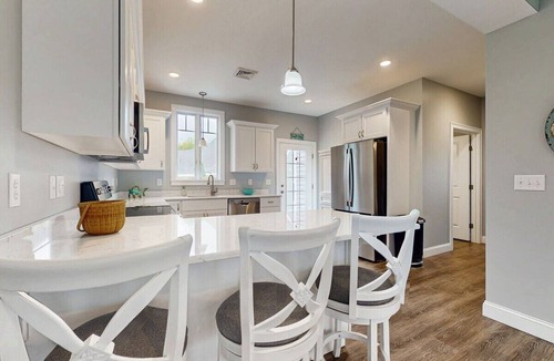 Arundel Cottage | Gorgeous home in Cape Arundel Cottage Preserve near beaches and Kennebunkport