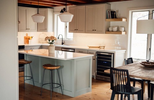 Hillsdale House | Gorgeous Mountain Views Retreat: Family & Nature