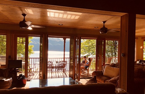 Moravia House | Gorgeous Skaneateles Lakefront Home