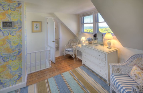 Chilmark House | Gracious Prestige Landmark ~ 2 Private Beaches ~ Fabulous View