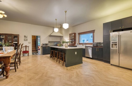Oak Hill House | Grand Catskills Retreat Lake Views + Near Hudson | Sleeps 18 | The Nightingale