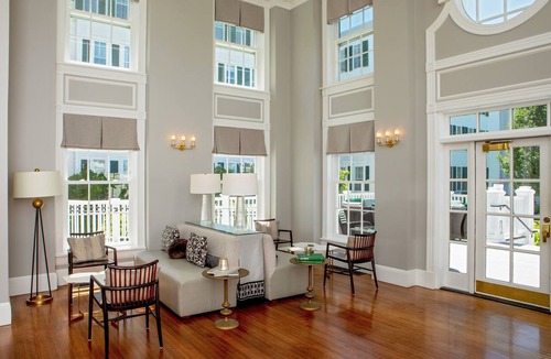 Manchester Apartment | Grand Equinox | 2 Queen Room + Pool & Spa Access