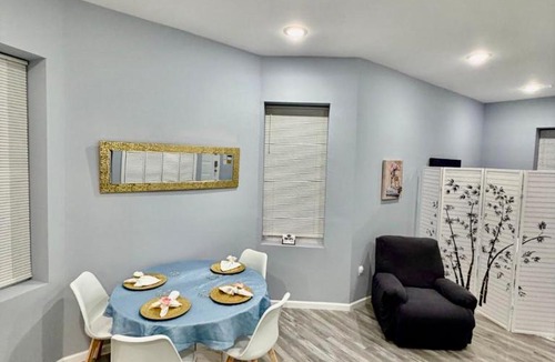 Ampere Apartment | Grand Family 1BR Penthouse near Newark Airport