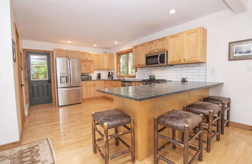 Hillcrest House | Grand Getaway in Historic Lake Placid! Walk to shops, breweries, etc.