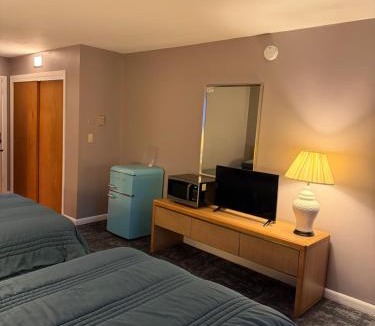 Lebanon Hotel | Grand Lake Hotel
