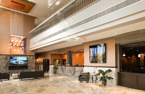 Mount Laurel Hotel | Grand Laurel Hotel