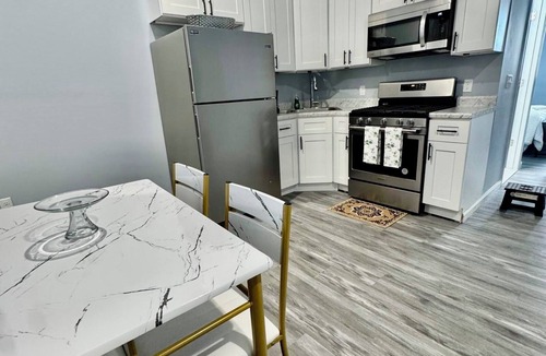 Ampere Apartment | Grand Luxury 1BR Penthouse near Newark Airport