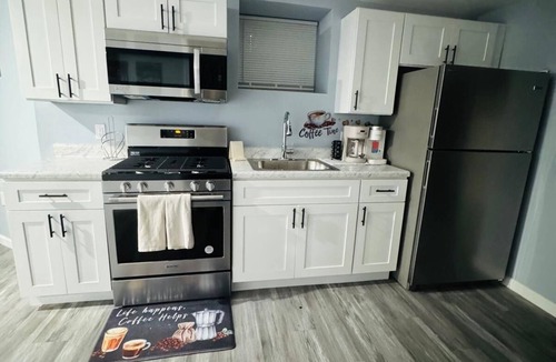 Ampere Apartment | Grand Luxury 1BR Penthouse near Newark Airport