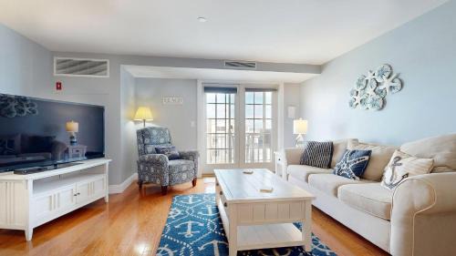 Old Orchard Beach House | Grand Victorian #403 by Bayley Vacation Rentals