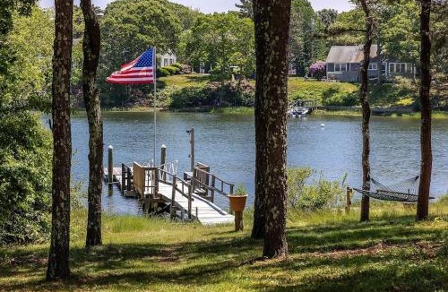 South Dennis House | Grand View Getaway