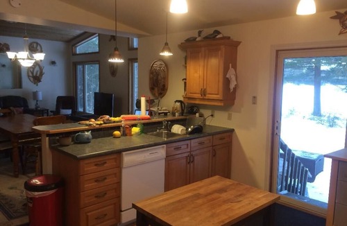 Baysville Cottage | Grandview Lake cottage, July and or August Private luxury 500 feet waterfront