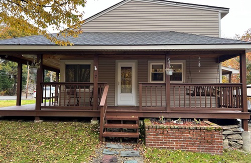 Laconia Cottage | Granite Serenity