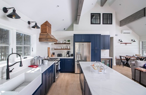 Tamworth House | Gray Barn Getaway - Modern comfort in the heart of NH Lakes & White Mountains