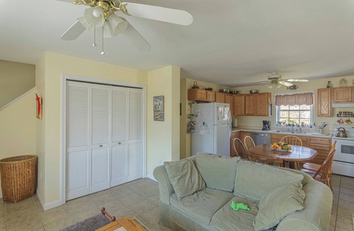 Old Lyme Cottage | Great for families, seeking 26-27, academic renters- call us!