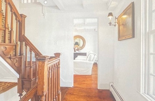 Newport House | Great house in awesome location - walk to downtown