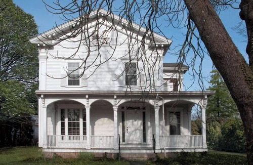 Falmouth House | Great Large home on Falmouth Village Green with a Pool
