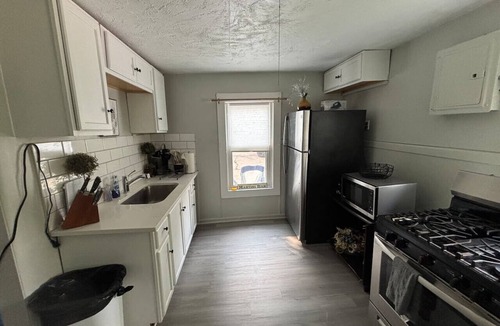 Woodmere House | Great little house in Woodmere/Beachwood, Orange
