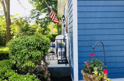 Newport East House | Great Location Between First & Second Beach - Pet Friendly!