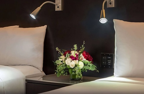 East Cambridge Hotel | Great Stay, Convenient Location! w/Pool, Close to Bunker Hill Monument & Museum