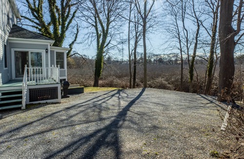 Greenport West Apartment | Greenport Getaway- Walk to Beach 1 bedroom just what you need to call home