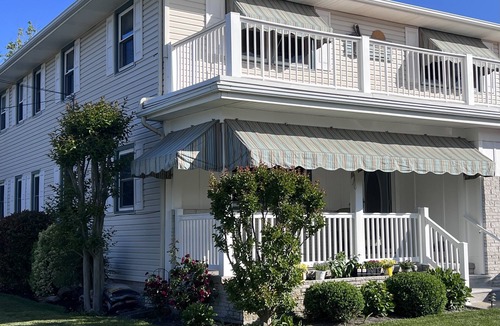 Gardens Apartment | "Greetings from Asbury" O.C. Gardens - 2 BR 2 Bath Sunny Corner Breezes