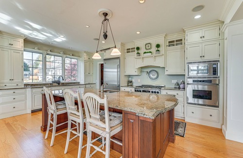 Groton House | Groton Home < 1 Mi to Beach on Long Island Sound!