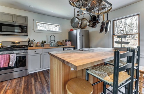Waterbury Center House | Group Friendly! Mtn-View Haven in Waterbury Center